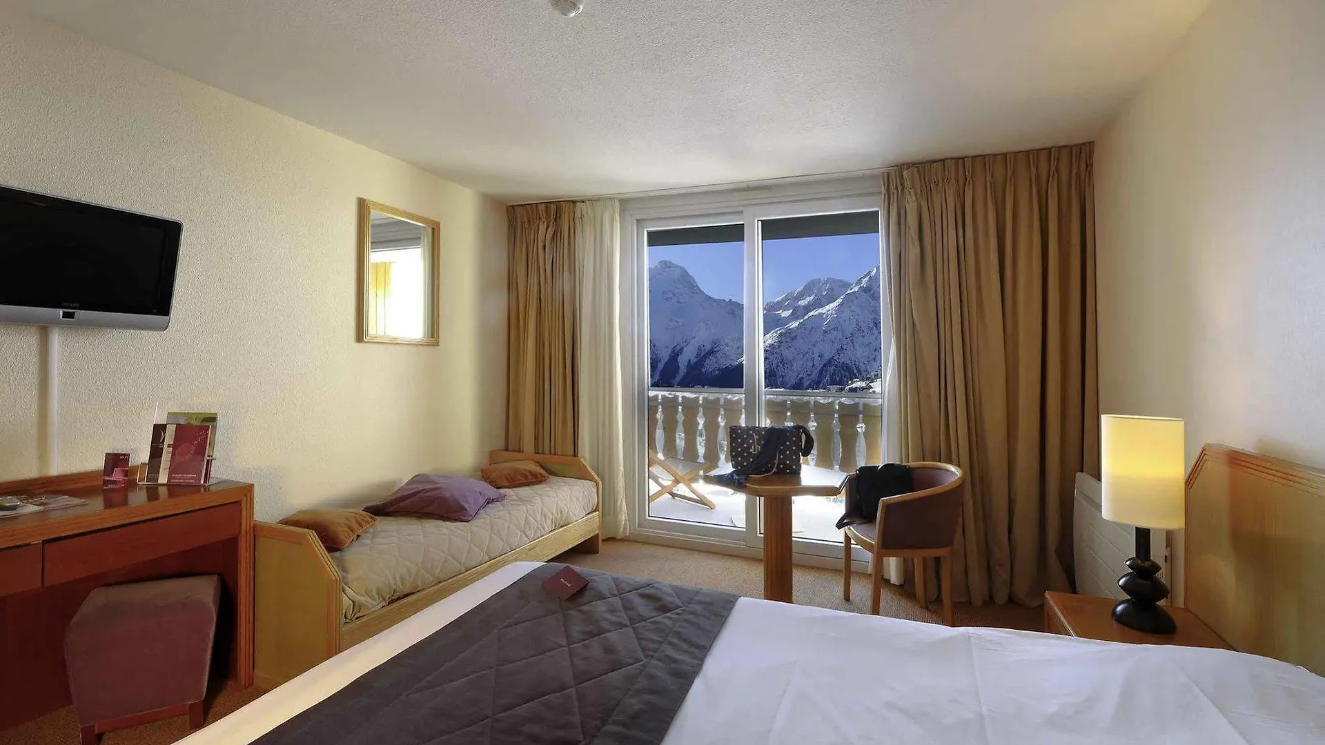 Mercure Les Deux-Alpes 1800 Les Deux Alpes 4*,